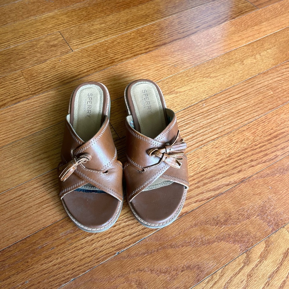 Sperry Brown Leather Mules for Everyday Comfort